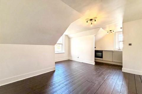 2 bedroom flat for sale, Enys Road, Eastbourne
