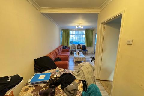 undefined, Windsor Park Road, Hayes UB3