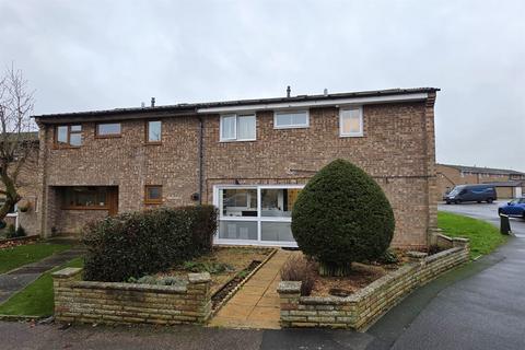 Cavell Road, Cheshunt, EN7