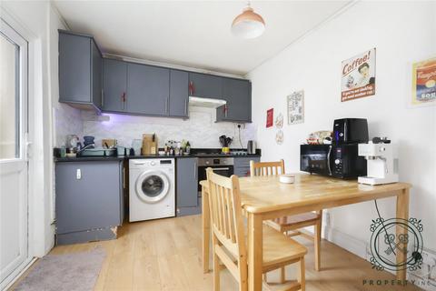 4 bedroom semi-detached house for sale, Wightman Road, London, N8