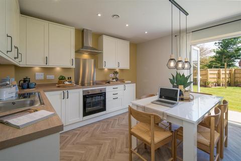2 bedroom semi-detached house for sale, WEST STREET, GODSHILL VILLAGE