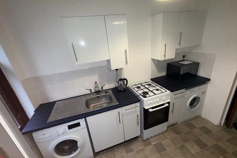1 bedroom flat to rent, Dumbarton Road, Yoker, Glasgow, G14