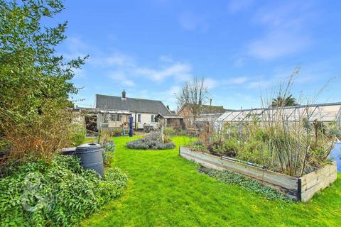 2 bedroom detached bungalow for sale, Snow Street, Roydon, Diss