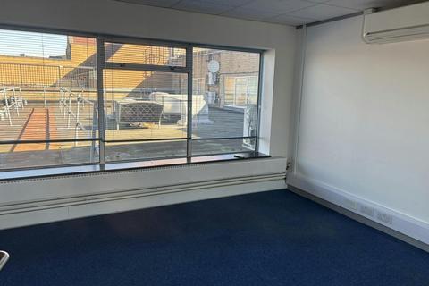 Office to rent, 53A Crockhamwell Rd Reading RG5 3JP