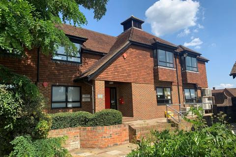 Office to rent, 3 The Courtyard, Denmark Street Wokingham RG40 2AZ