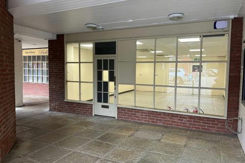 Retail property (high street) to rent, Units 5, 6 & 7 Oakmede Place, Binfield Bracknell RG42 4JF