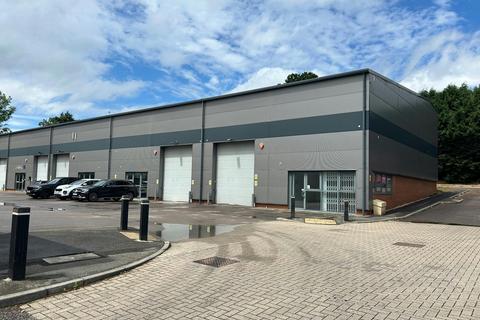 Warehouse to rent, Fishponds Rd Wokingham RG41 2AN