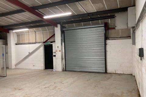 Industrial development to rent, Unit 24, Longshot Industrial Estate Bracknell RG12 1RL