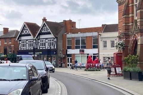 Retail property (high street) to rent, 31 Market Pl Wokingham RG40 1AP