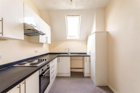 2 bedroom apartment to rent, Granville Road, Hove