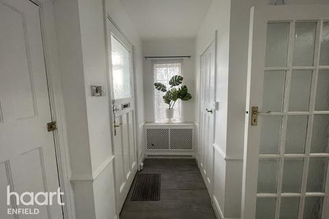 undefined, Great Cambridge Road, WALTHAM CROSS
