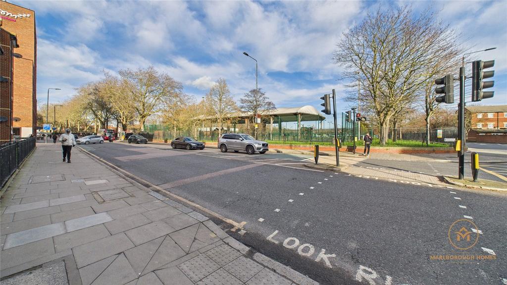 Stratford E15m