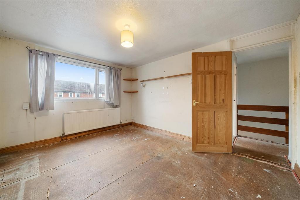 Bedroom 3b.jpg