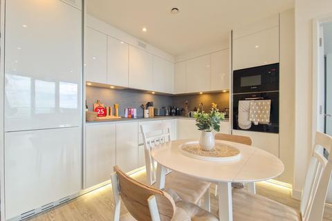undefined, E810 Horizon, St Helier