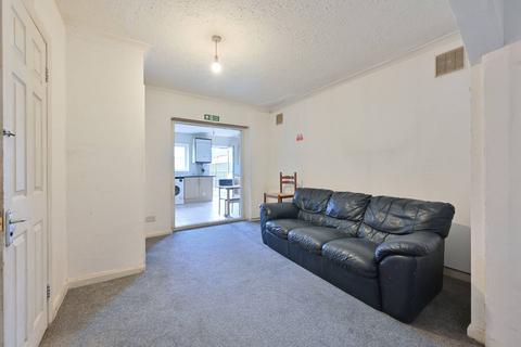 undefined, Stuart Road, Wealdstone, Harrow, HA3