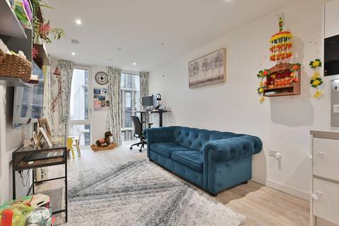 2 bedroom flat for sale, College Road, Harrow, HA1