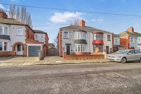 Del Strother Avenue, Grangefield