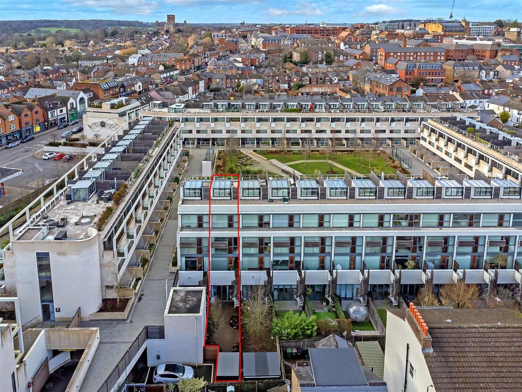 71 Gabriel Square-4.jpg