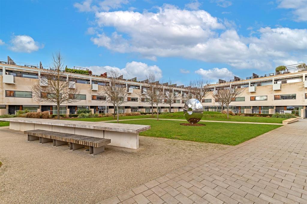 71 Gabriel Square-19.jpg