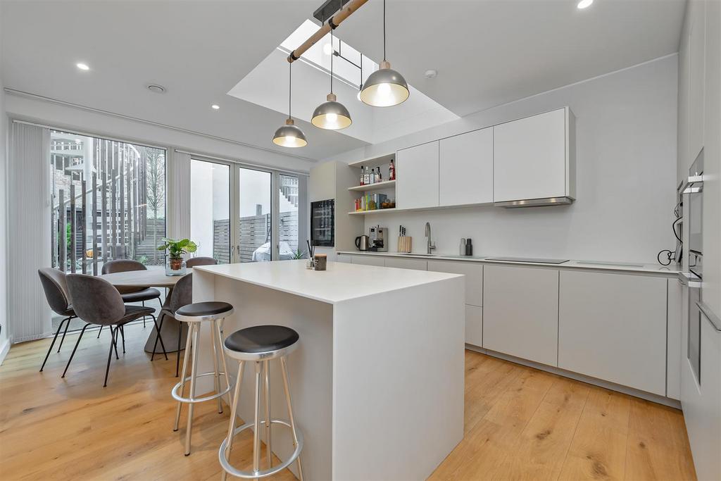 71 Gabriel Square-31.jpg
