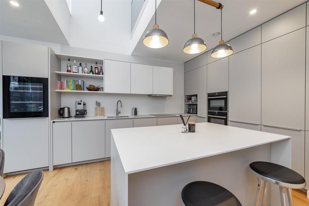 71 Gabriel Square-32.jpg