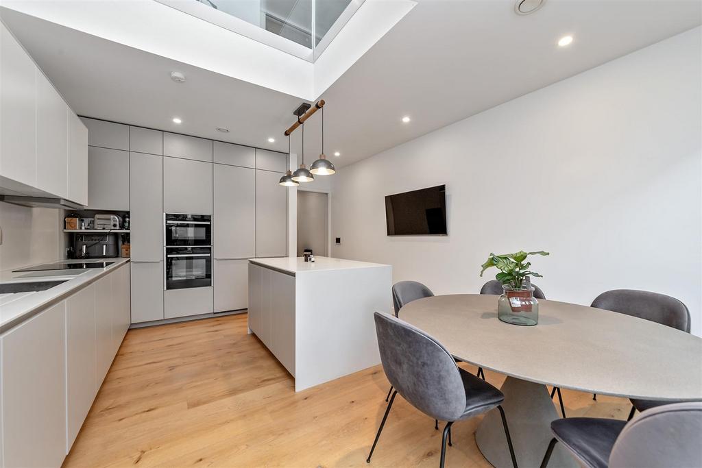 71 Gabriel Square-35.jpg
