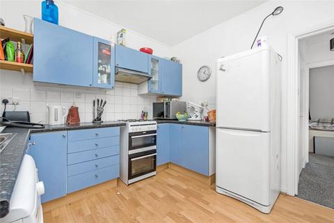 2 bedroom flat to rent, Northlands Street, London SE5