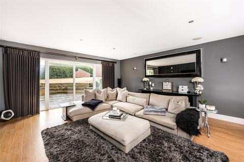 undefined, Mentone Avenue, Aspley Guise, Milton Keynes, Bedfordshire, MK17