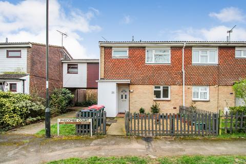 undefined, Cuckfield Close, Crawley, West Sussex. RH11 8UF