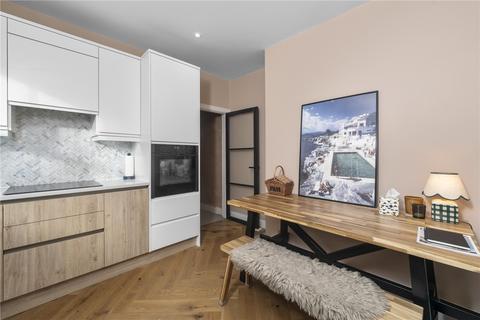 2 bedroom maisonette for sale, Kenley Road, St Margarets