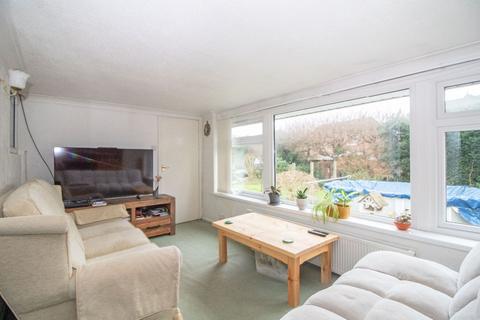 2 bedroom detached bungalow for sale, Fairmead Walk, Cowplain, PO8 9AL