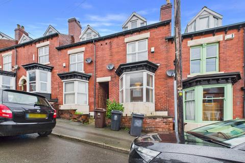 4 bedroom terraced house to rent, Hunter House Road, Sheffield S11