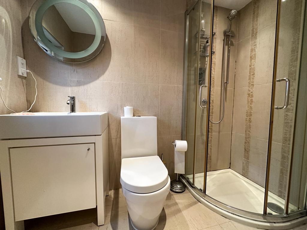 Ensuite