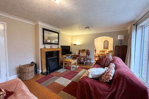 4 bedroom terraced house for sale, Abbey Close Burwell