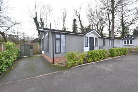 2 bedroom mobile home for sale, Grange Estate, Fleet GU52