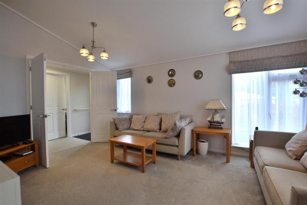 Living Room 1.JPG