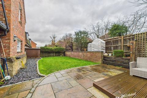 4 bedroom detached house for sale, Church Street, Aylesbury