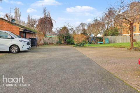 Birchanger Road, London
