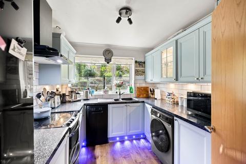 2 bedroom semi-detached house for sale, Leyburne Road, Dover, CT16