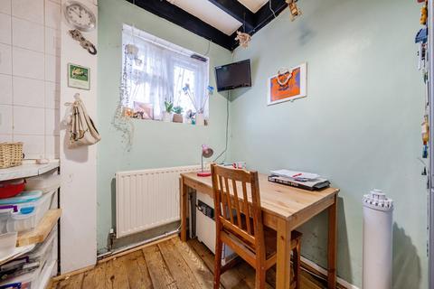 3 bedroom end of terrace house for sale, Rochester Way, London