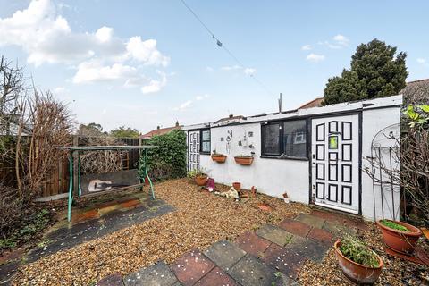 3 bedroom end of terrace house for sale, Rochester Way, London
