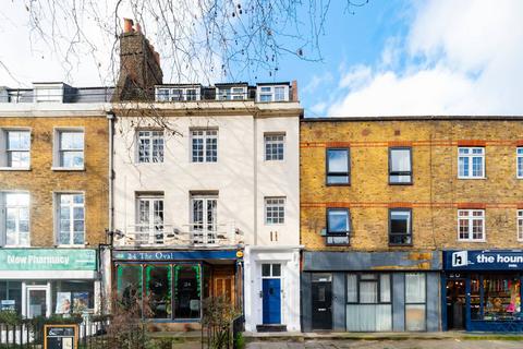 2 bedroom flat to rent, Clapham Road, Kennington, London, SW9