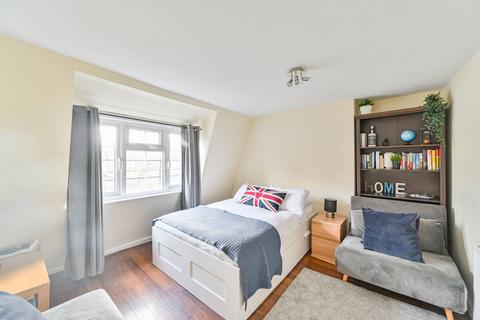 2 bedroom flat to rent, Clapham Road, Kennington, London, SW9