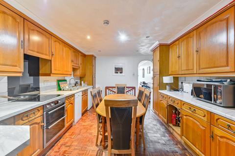 4 bedroom house to rent, Kingswood Close, SW8, Stockwell, London, SW8