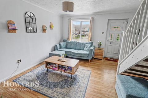 2 bedroom end of terrace house for sale, Coxswain Read Way, Caister-on-Sea
