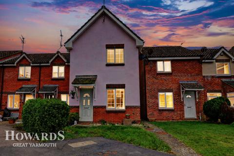 2 bedroom end of terrace house for sale, Coxswain Read Way, Caister-on-Sea