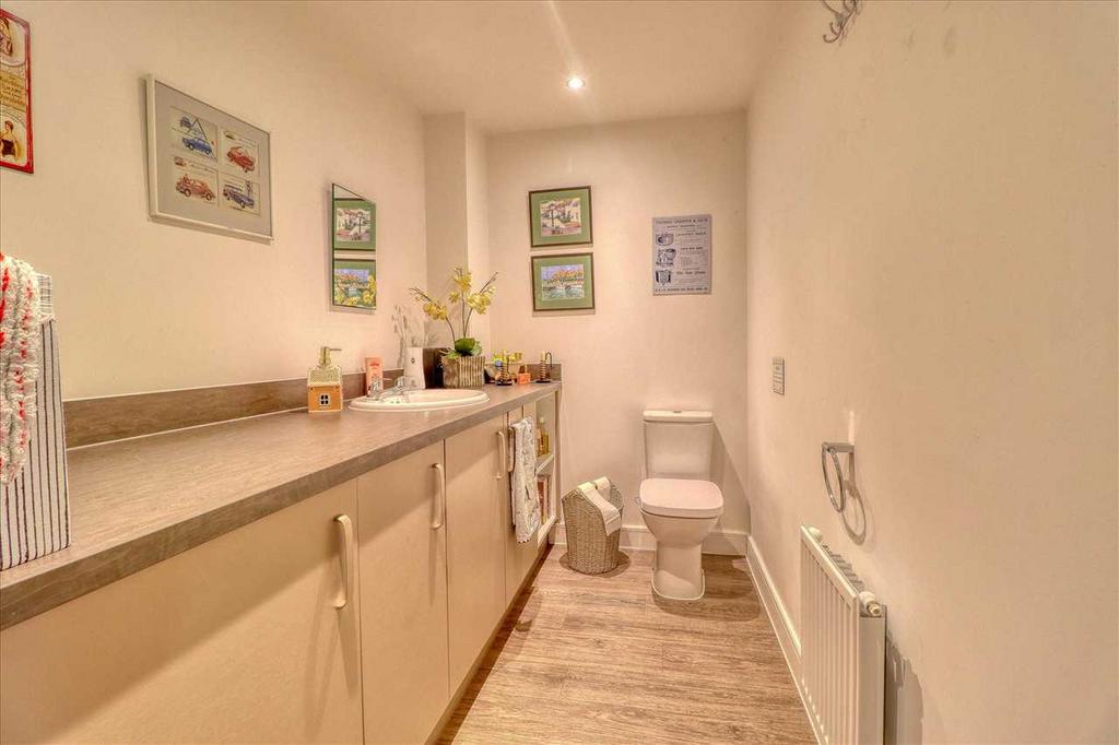 Cloak room / laundry