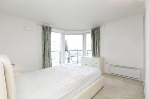 undefined, Hutchings Street, London, E14