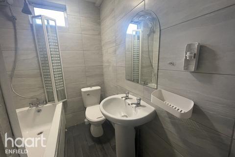 1 bedroom apartment to rent, Stoneleigh Avenue, Enfield