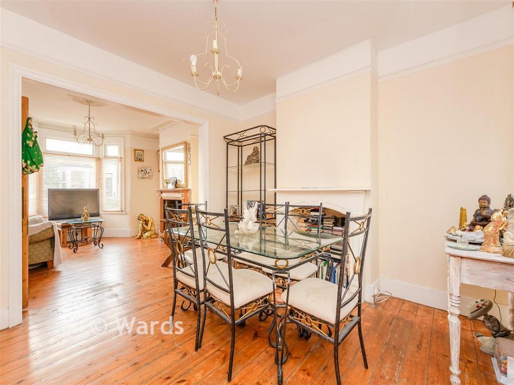 Dining Room (E)